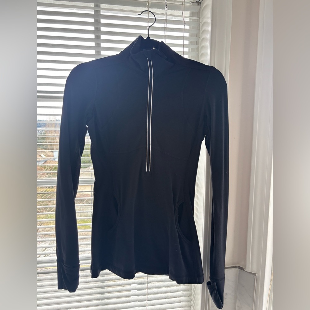 Lululemon Women's Black Long Sleeve Running Half Zip